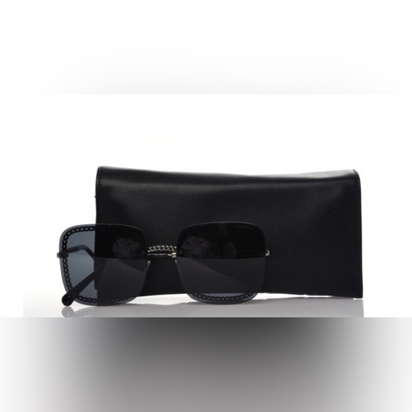 CHANEL PEARL CHAIN SUNGLASSES : $1100 main image 7